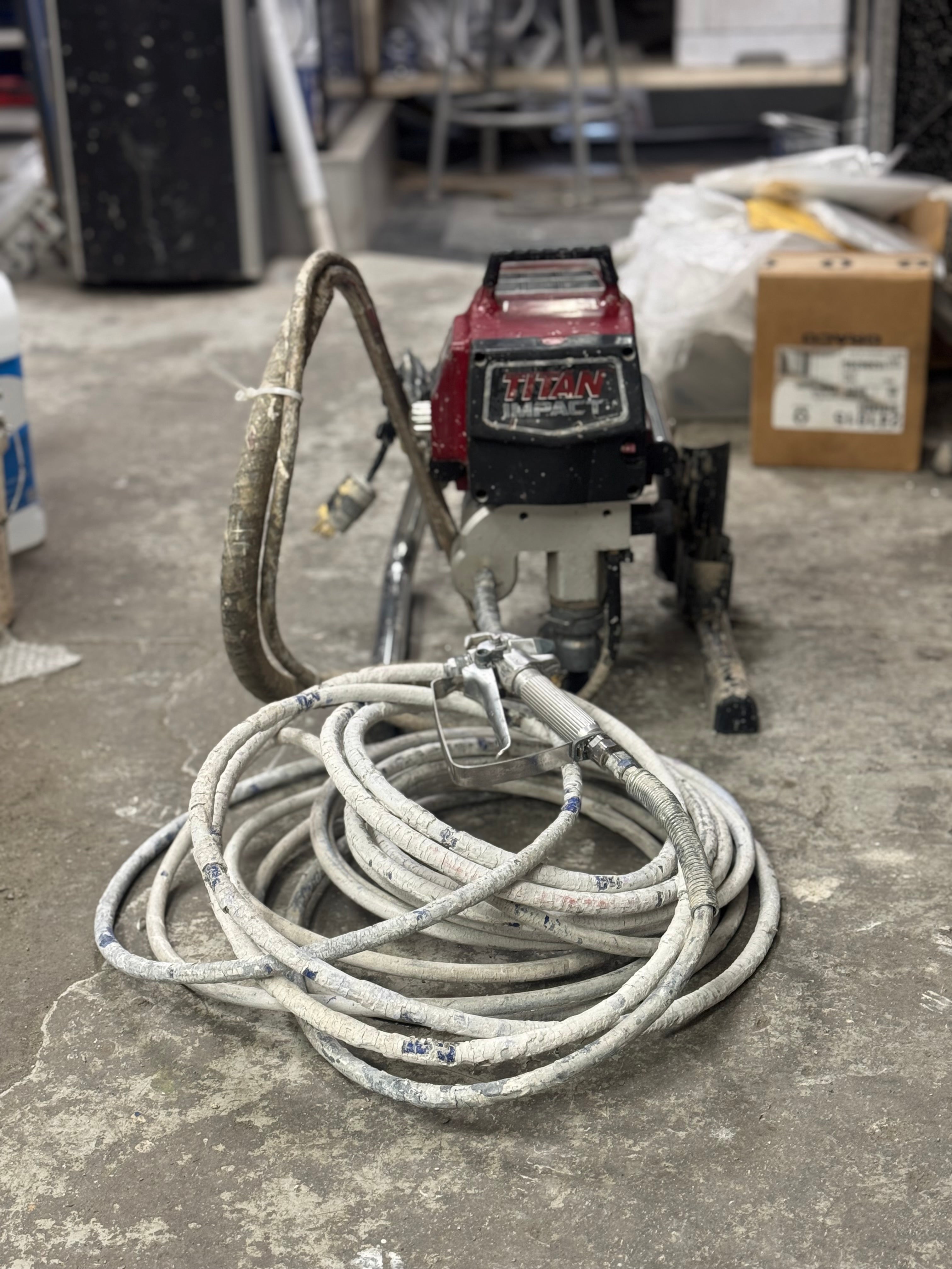 Titan 440 Airless Paint Sprayer