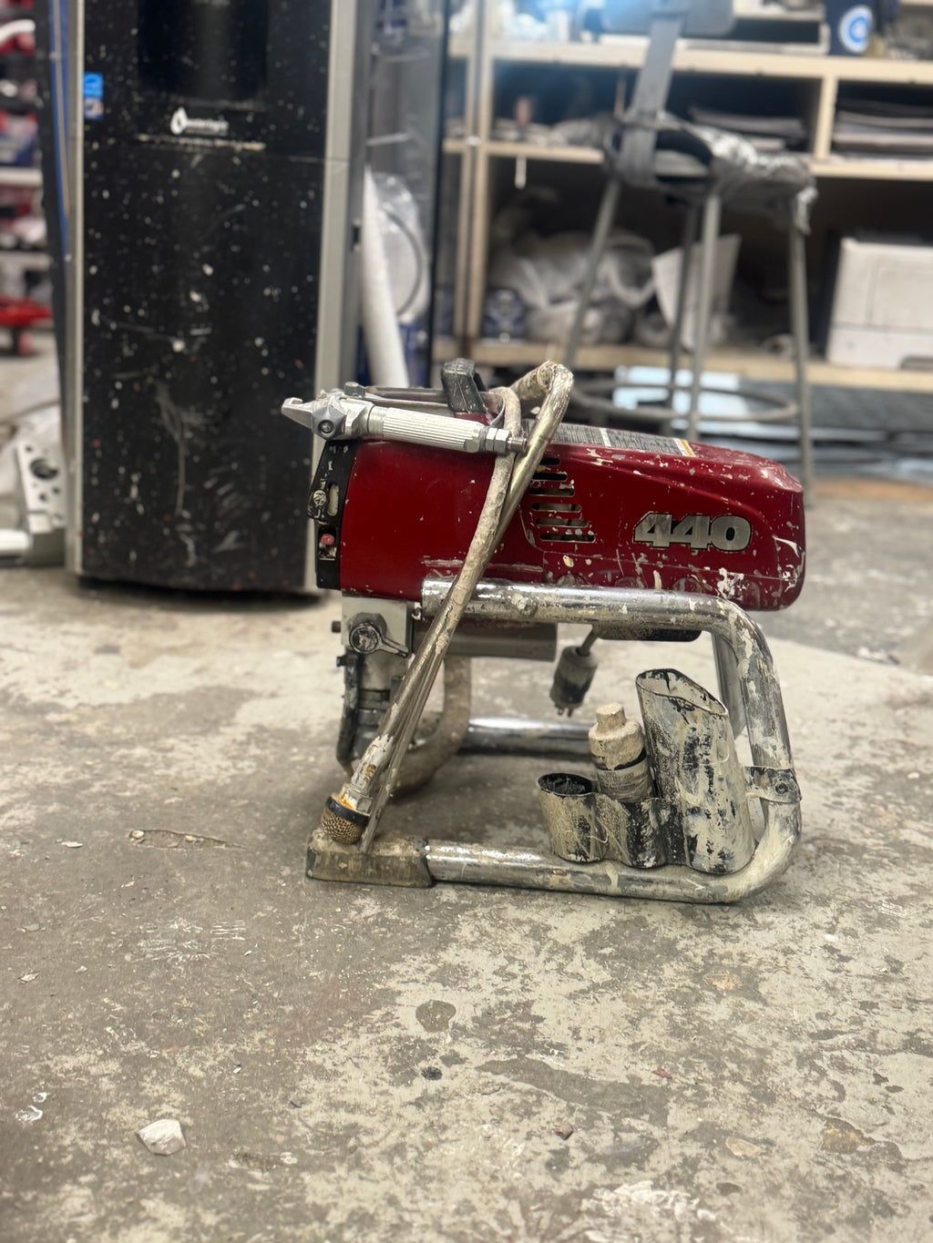 Titan 440 Airless Paint Sprayer