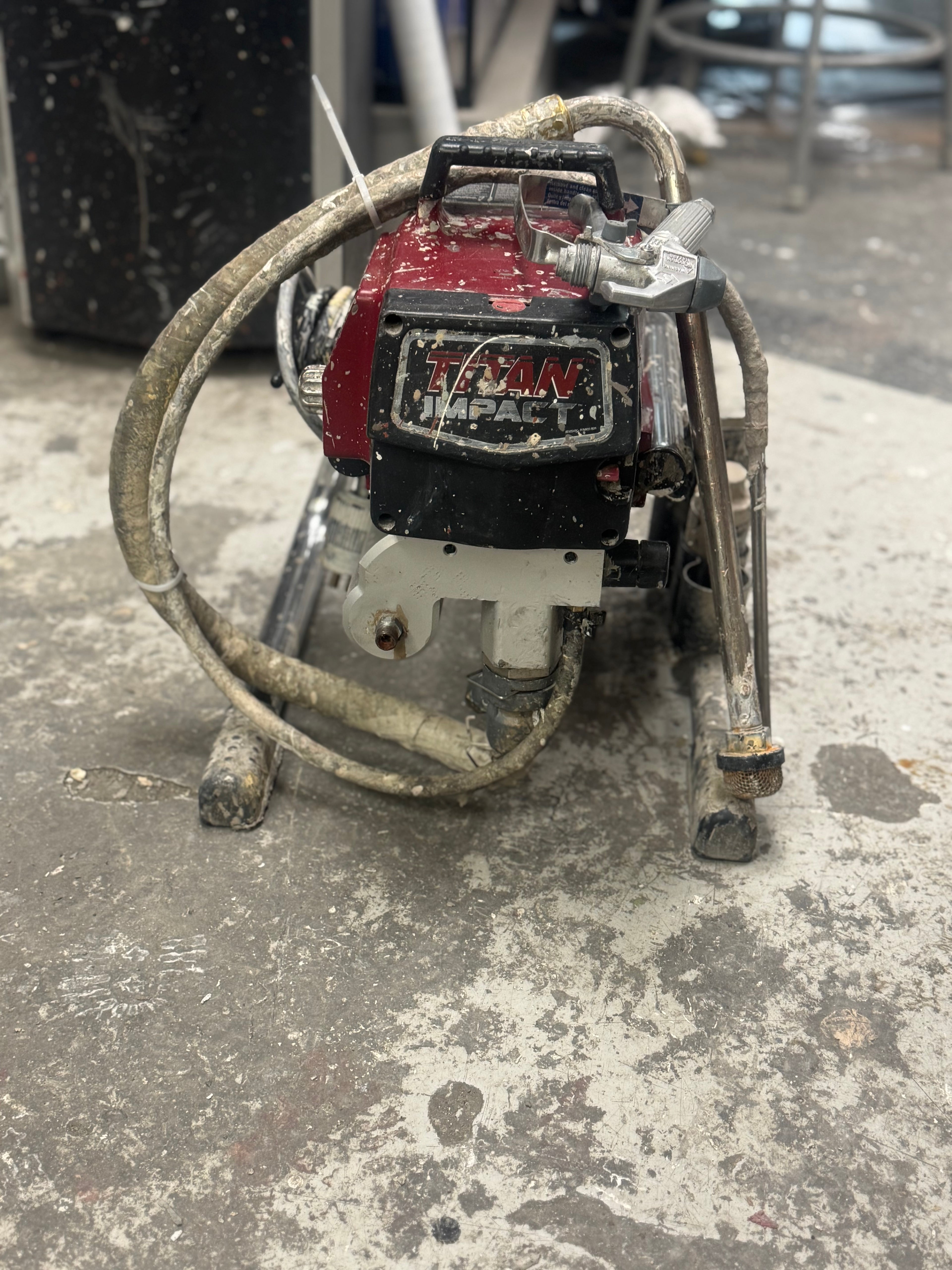 Titan 440 Airless Paint Sprayer