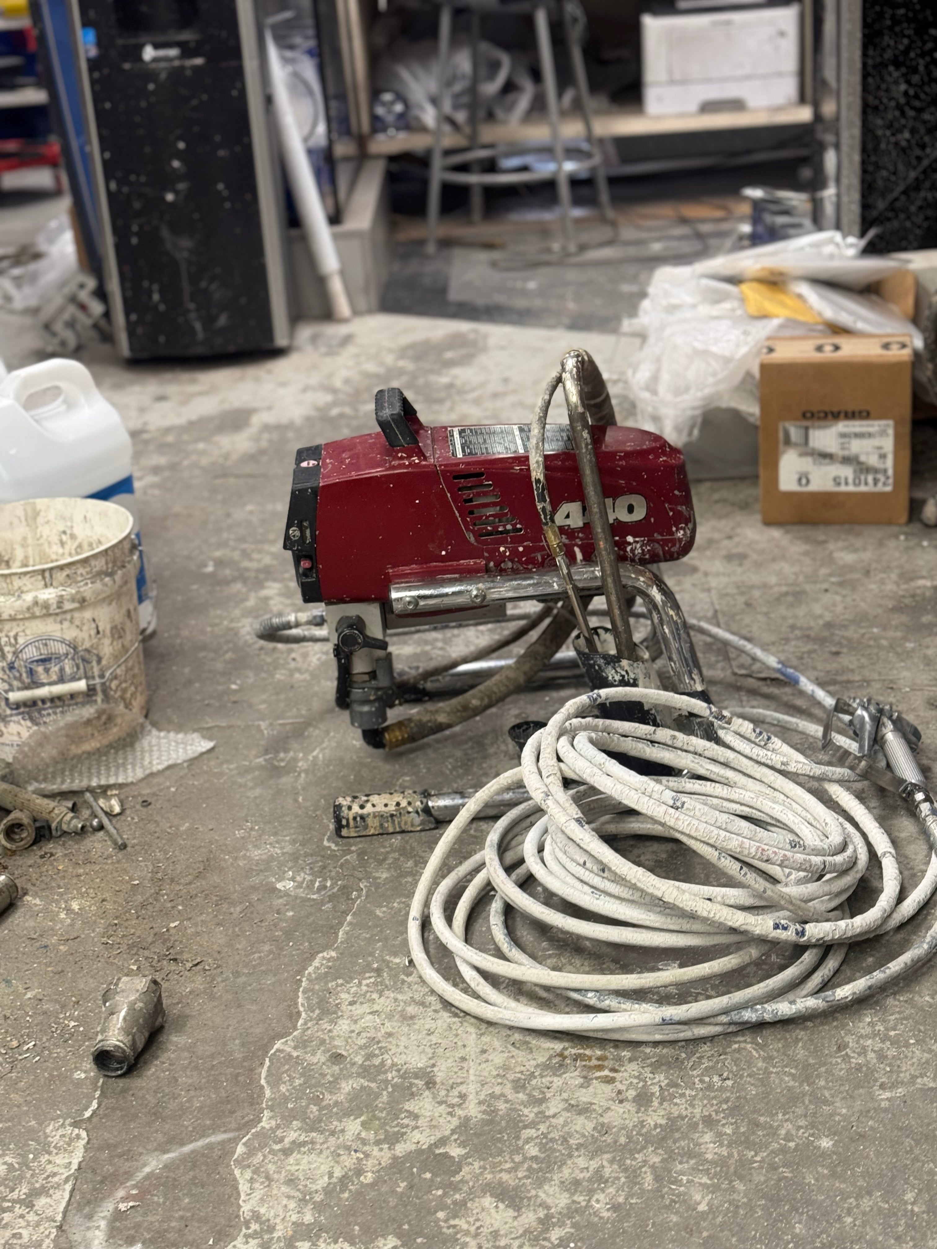 Titan 440 Airless Paint Sprayer